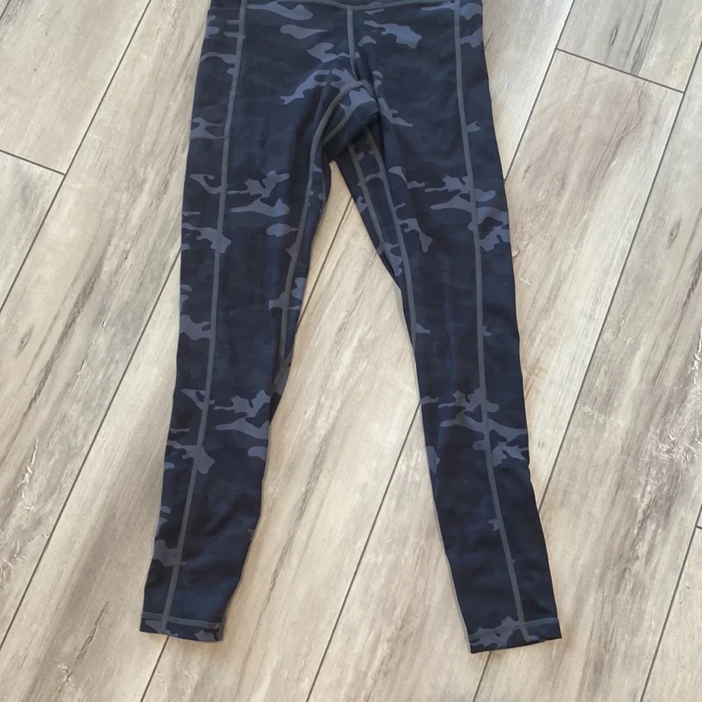 Fety size XS camo legging work out pants